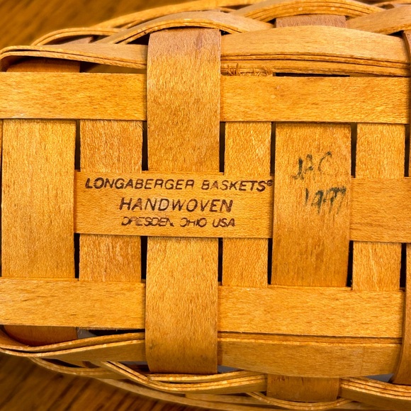 LONGABERGER 1997 LAVENDER BOOKING BASKET #10138 WITH PLASTIC INSERT - Picture 12 of 16